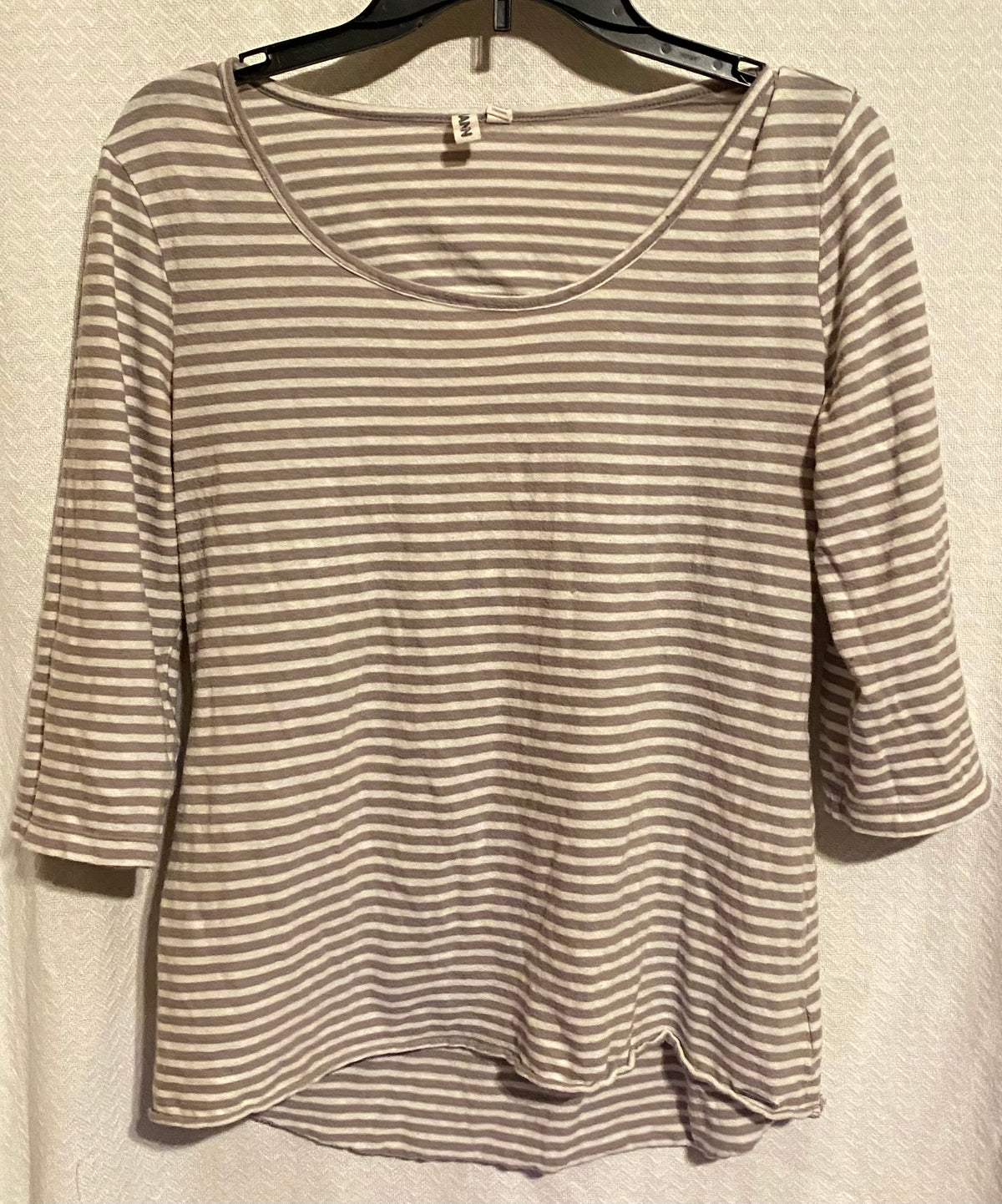 Hang ten grey & white Stripe 3/4 sleeve small - size Women - L (12/14)