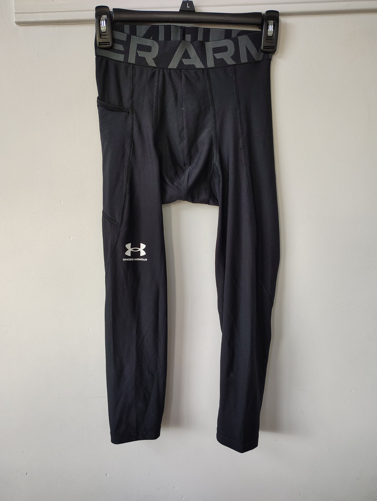 Compression pants-EUC UnderArmour, black, - size Teen/Men - S (29-31)