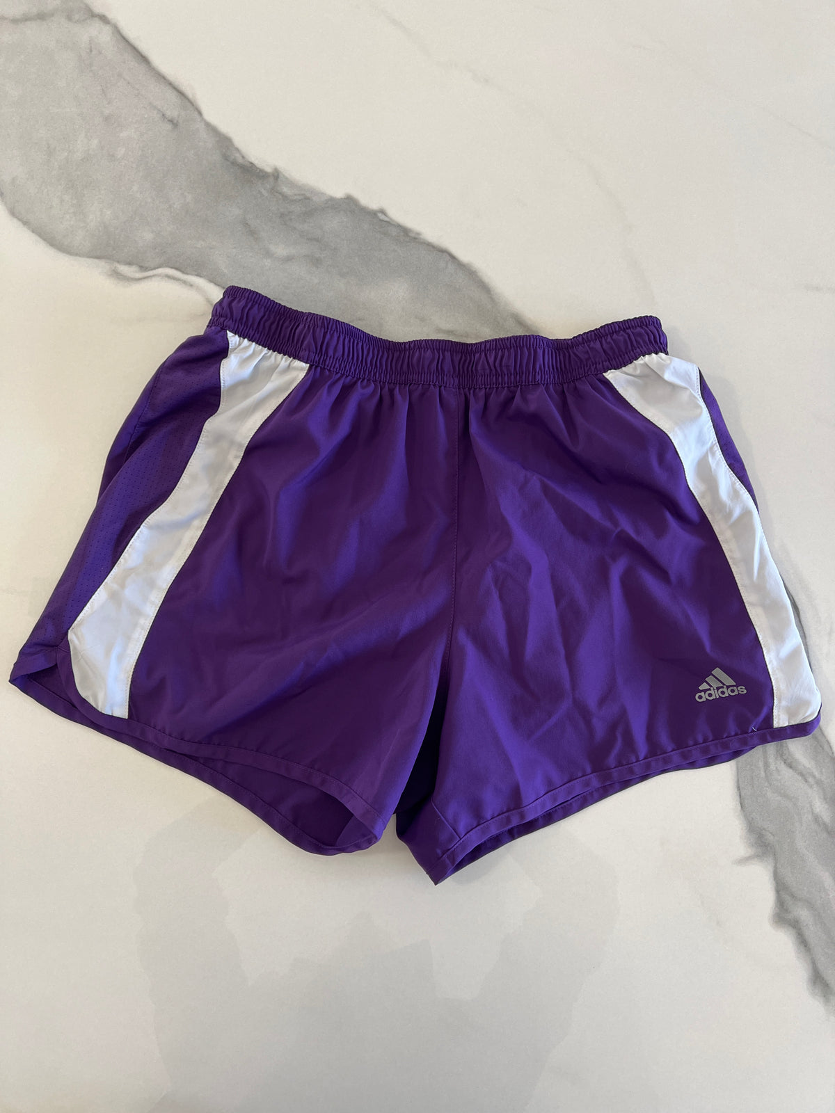 Adidas running shorts Prpl/white szM VGUC - size Women - M (8/10)