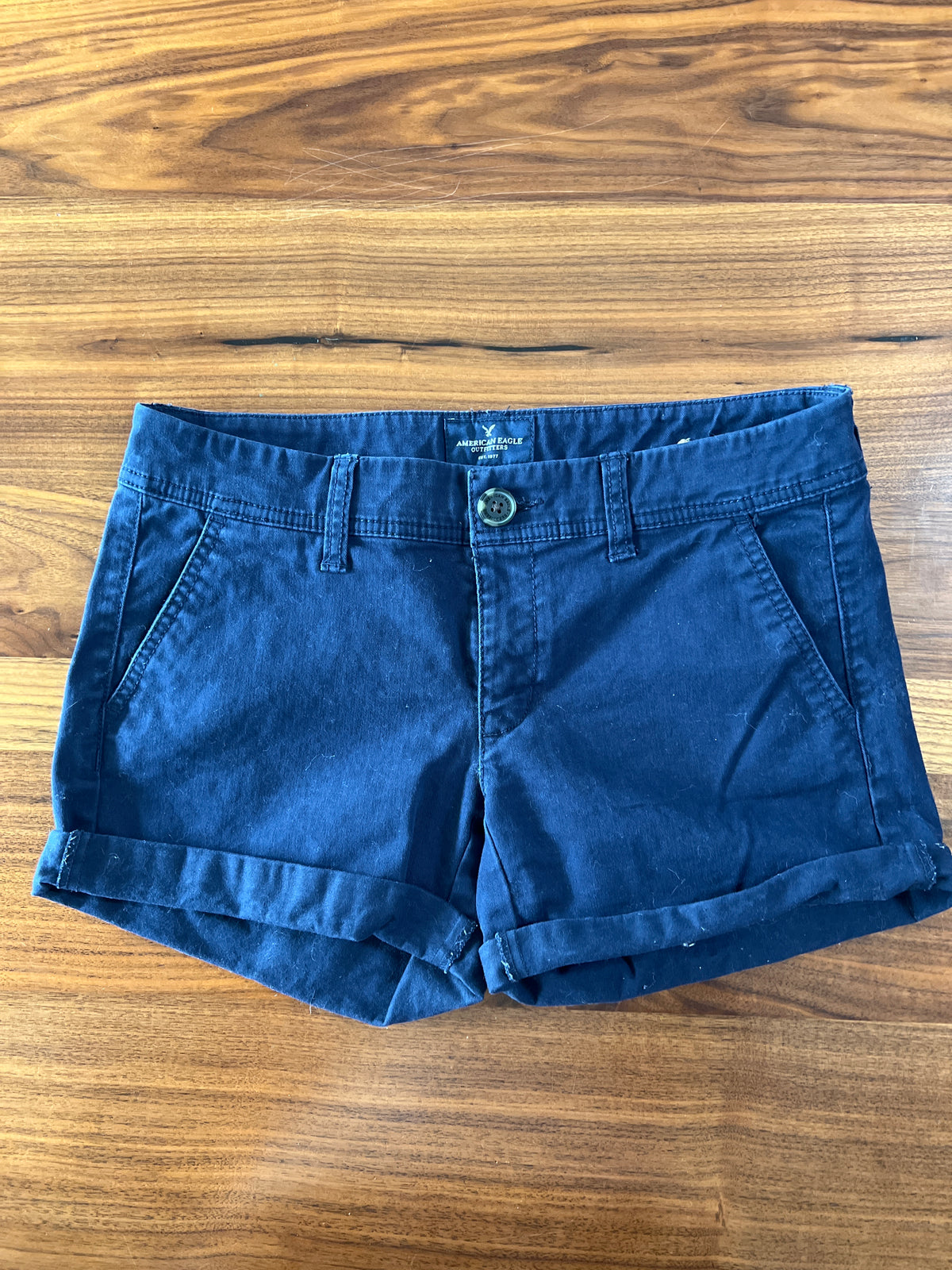 American Eagle sz2 strch Navy blue chino short EC - size Junior - S (3/5)