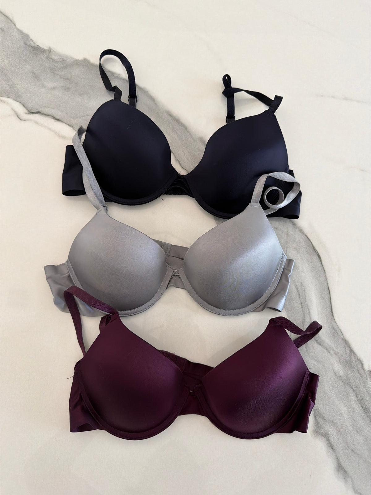Danskin 34B bras x3 #1 EUC underwire, molded - size Junior - S (3/5)