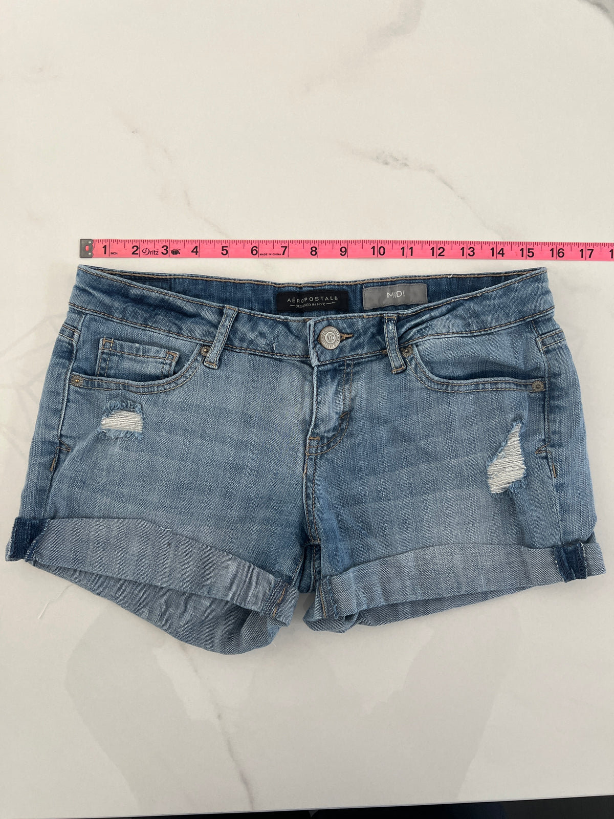 Aeropostale jean shrts Sz8 med wash midi strtch - size Junior - M (7/9)