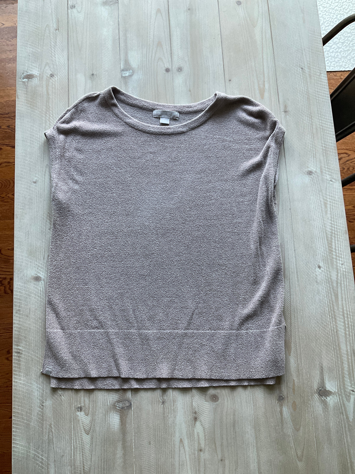 BAREFOOT DREAMS BEIGE SLEEVELESS TOP - size Women - L (12/14)