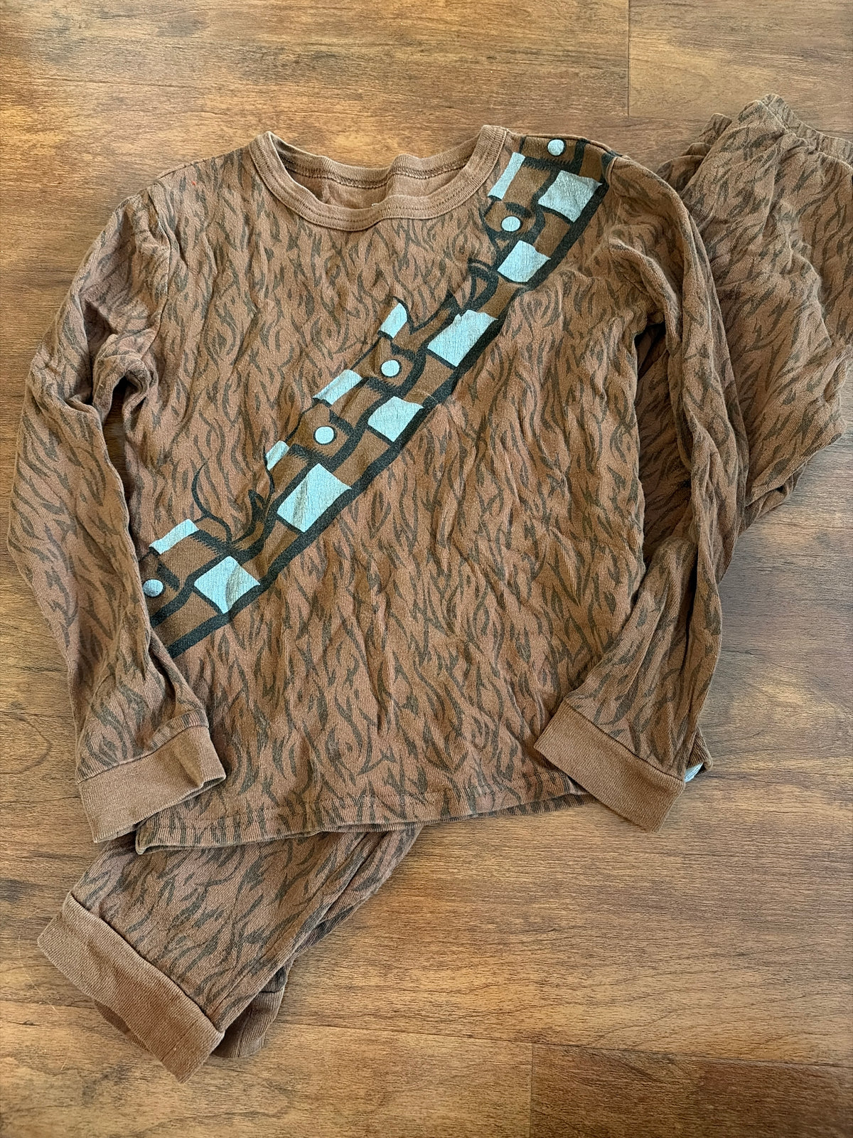 Star Wars Chewbacca Pjs fits like 8, tag 10 - size Youth - 8 (M)