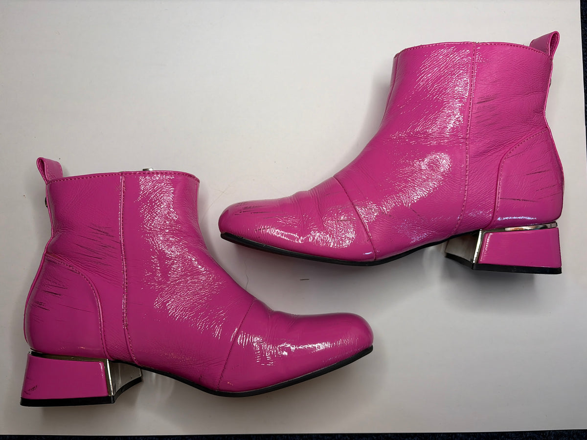 Nina pink patent leather bootie size 2 PC scuffs - size Shoes - Kids 2