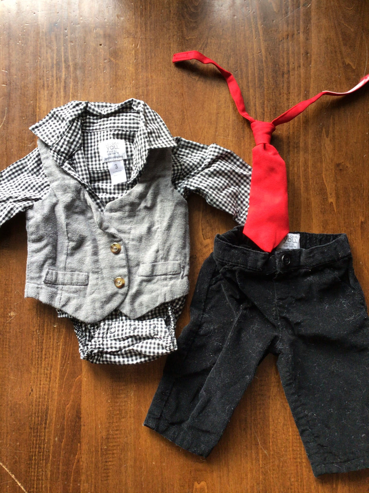 Carter's L/S Onesie GreyVest/BlackPants/Tie - size Month - 0-3 / 3M