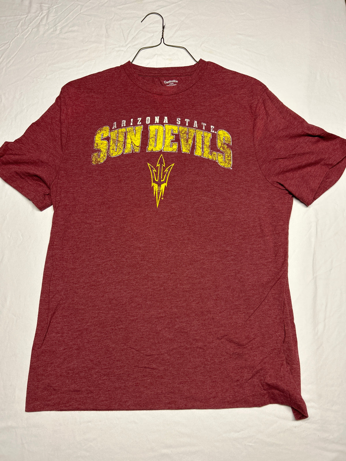 Arizona State Sun Devils red ss tshirt - size Teen/Men - L (36-38)