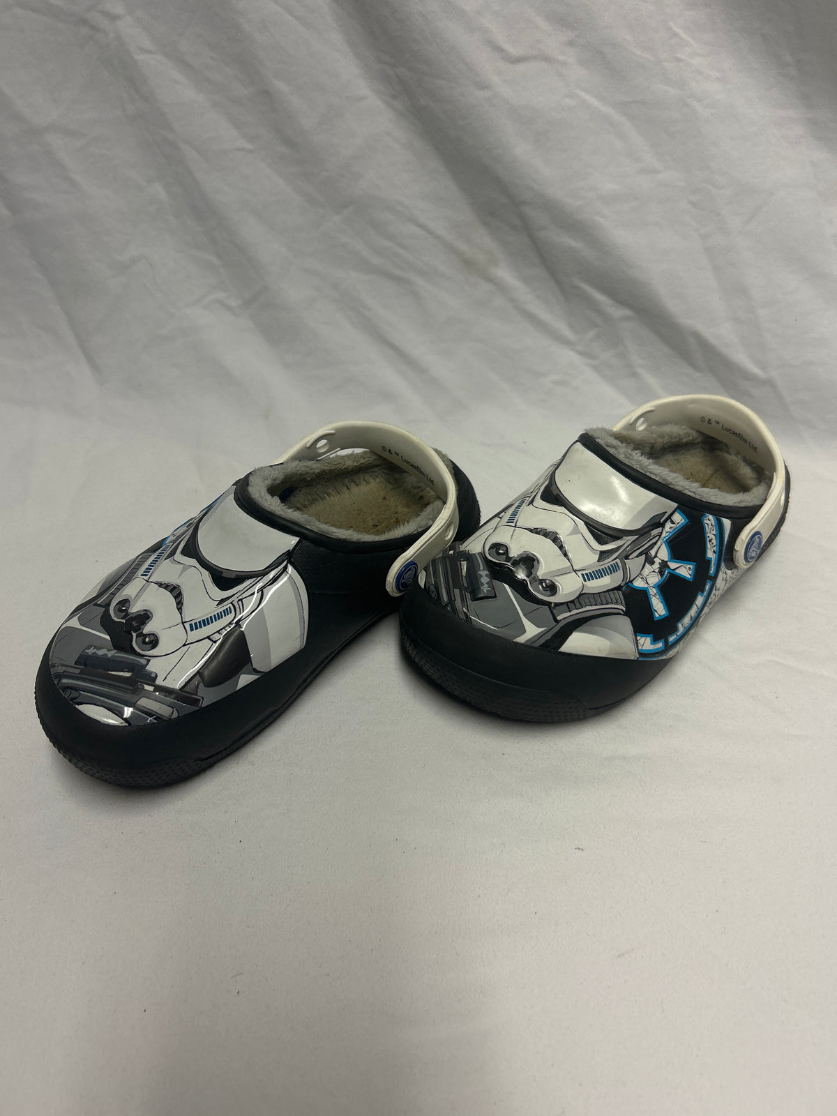 Crocs fleece lined Star Wars Storm Troopers - size Shoes - Kids 13