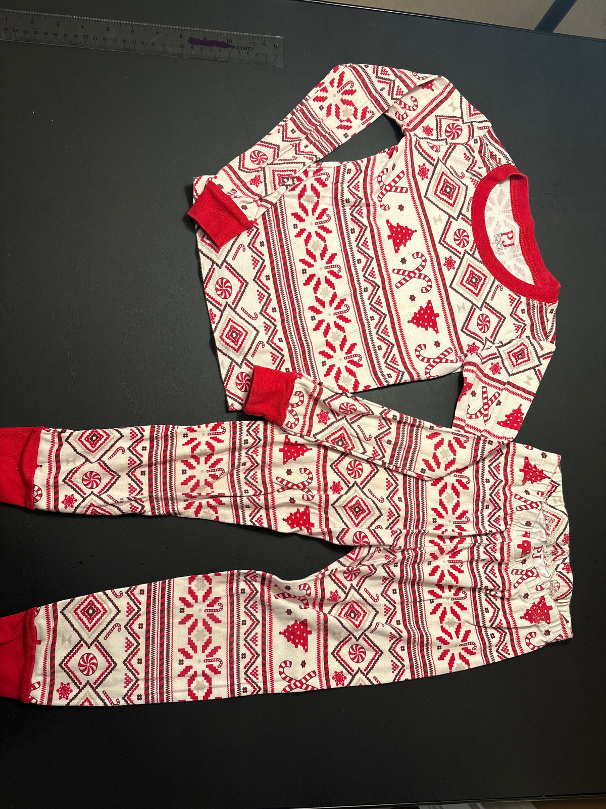 PJ Place Christmas PJ set, red, LS & pants - size Youth - 5 (XS)