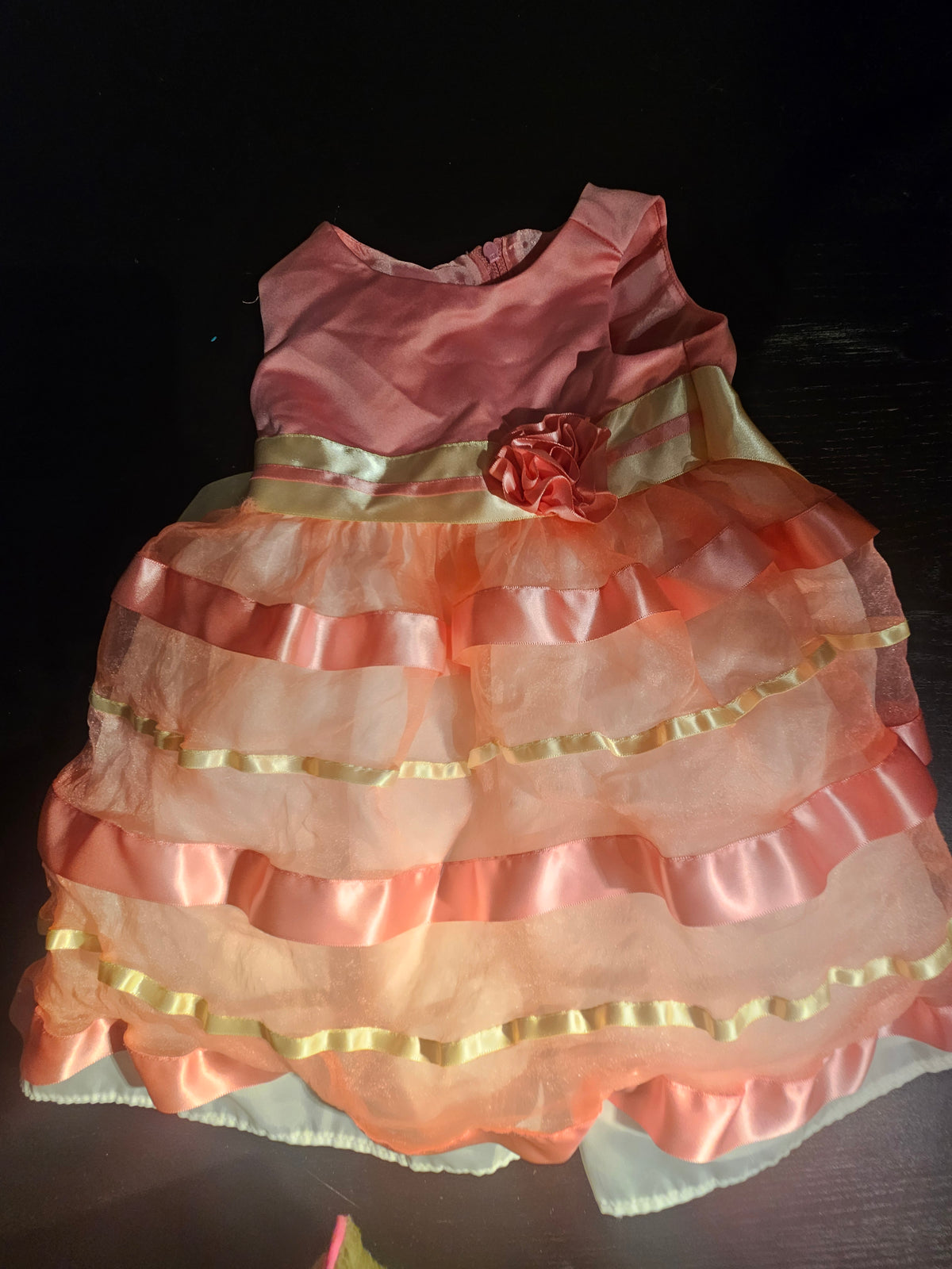 Baby Girl 12 mo Guc Party dress gold pink - size Month - 9-12 / 12M