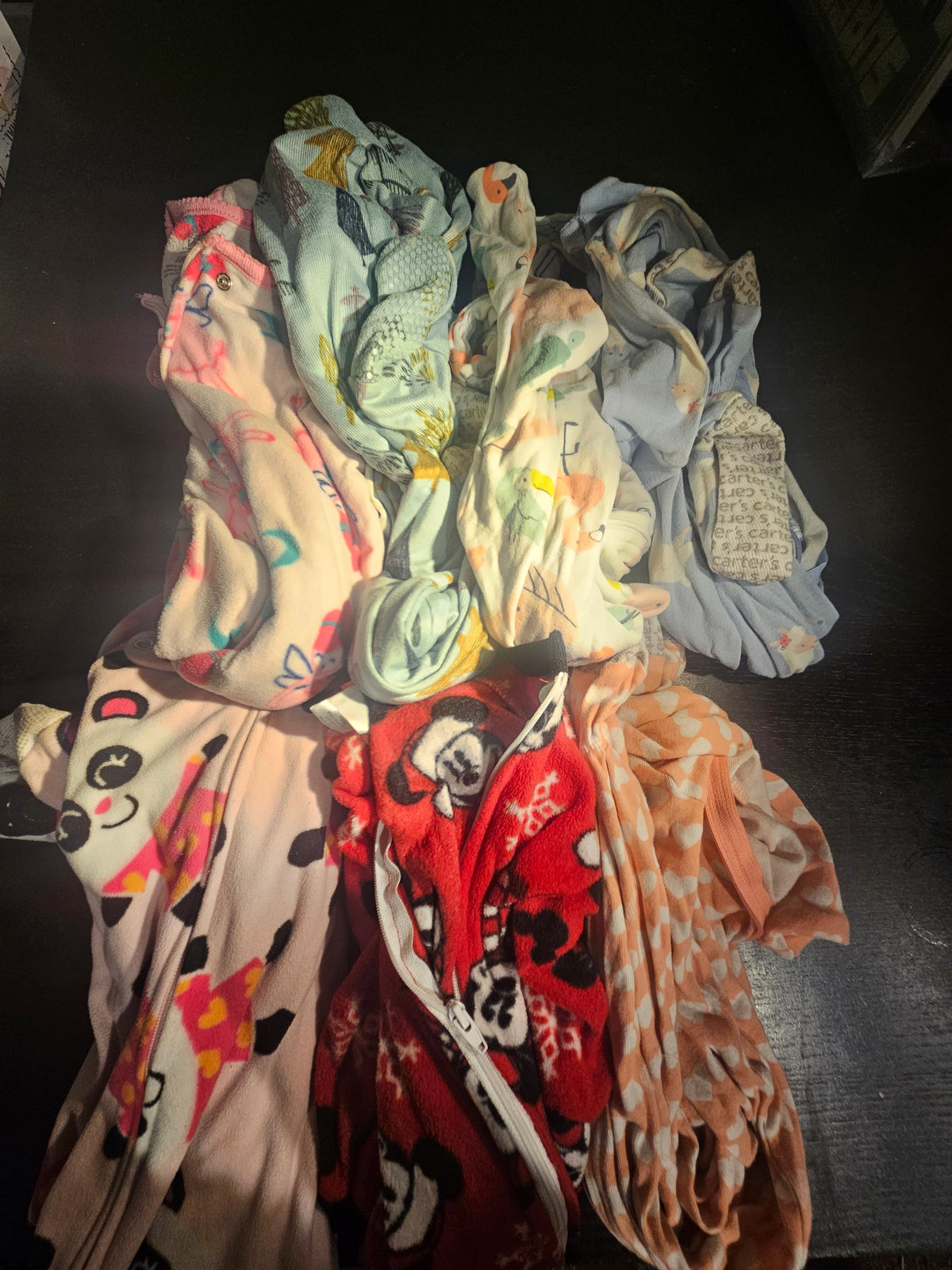 Toddler girl onesie pjs GUC lot of 7 - size Month - 12-18 / 18M