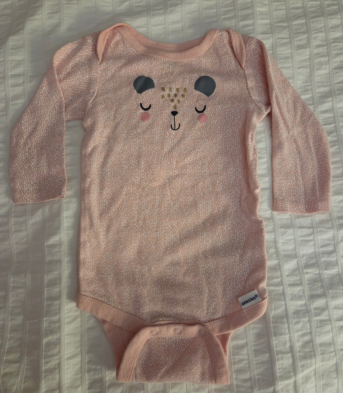 Gerber Long Sleeve Onsie Cute Puppy Design - size Month - 3-6 / 6M