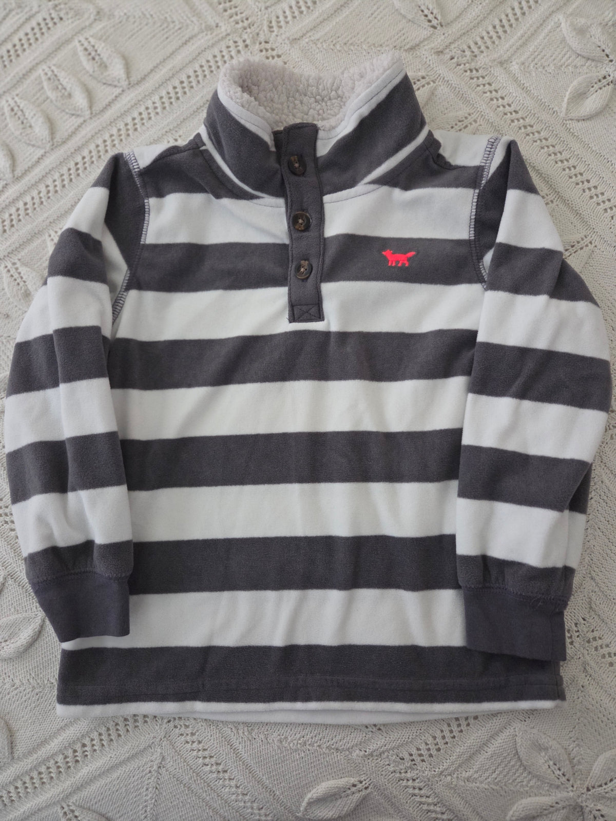 Carter's Fleece Pullover Button open/close - size Toddler - 5T