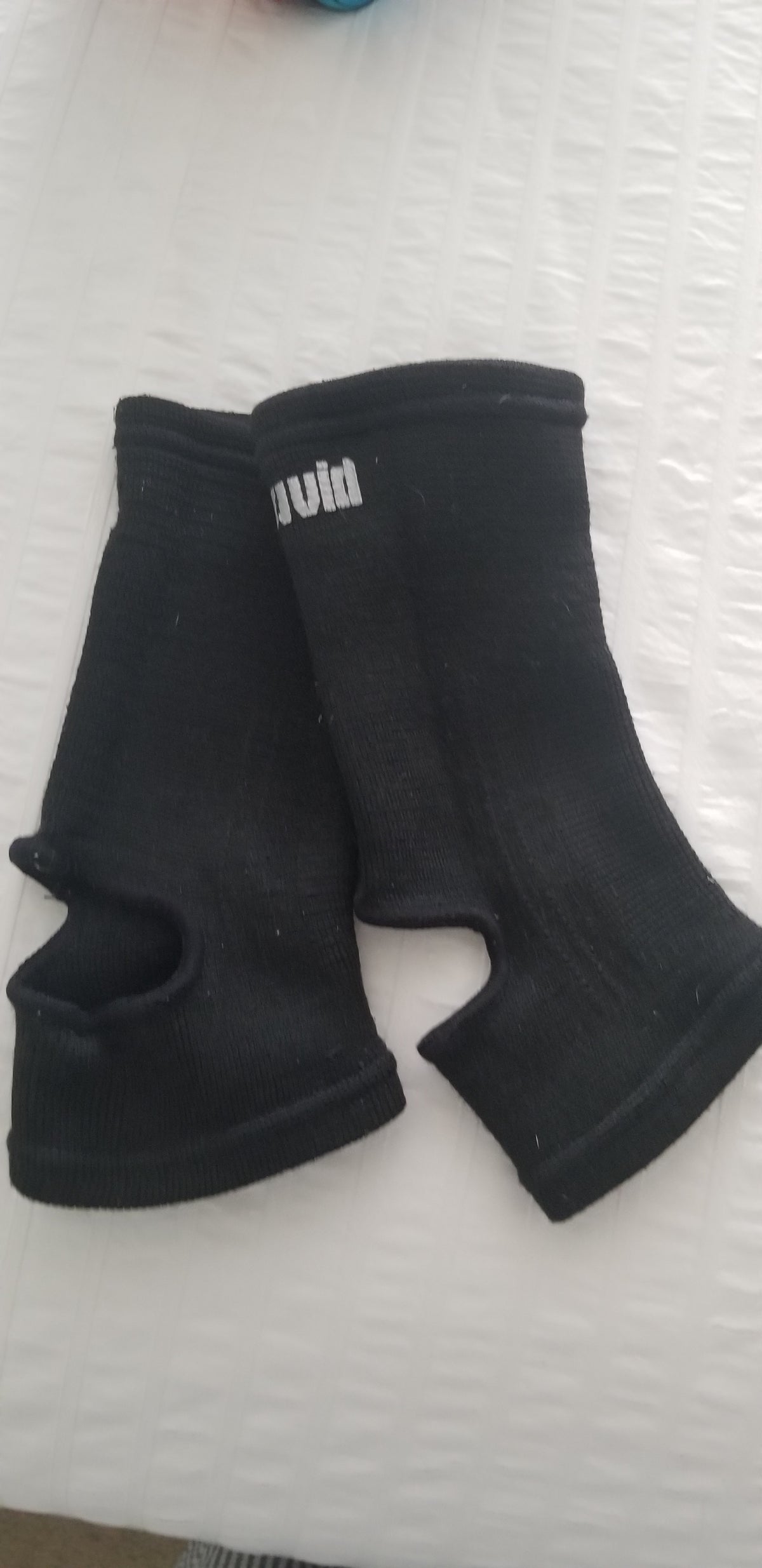 McDavid Ankle Braces Sz Small Compression - size Teen/Men - S (29-31)