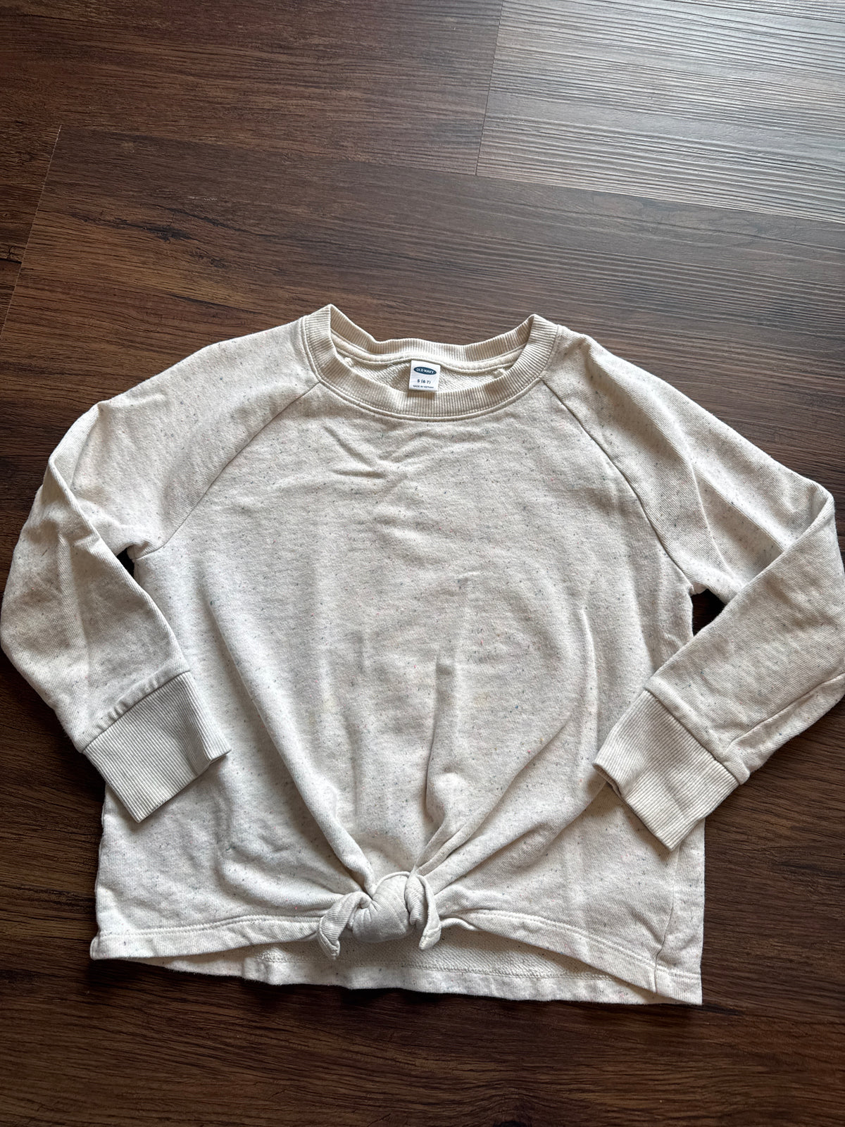 Old navy sweatshirt Play condition cream - size Youth - 6 (S)