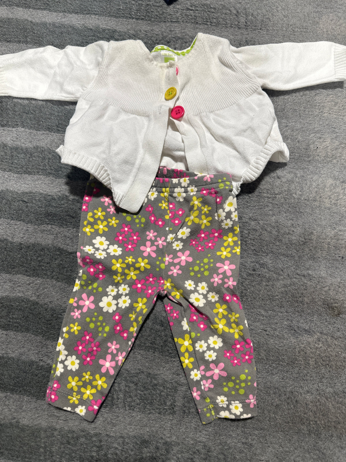 Flower pants and white Long sleeve cover up - size Month - 0-3 / 3M