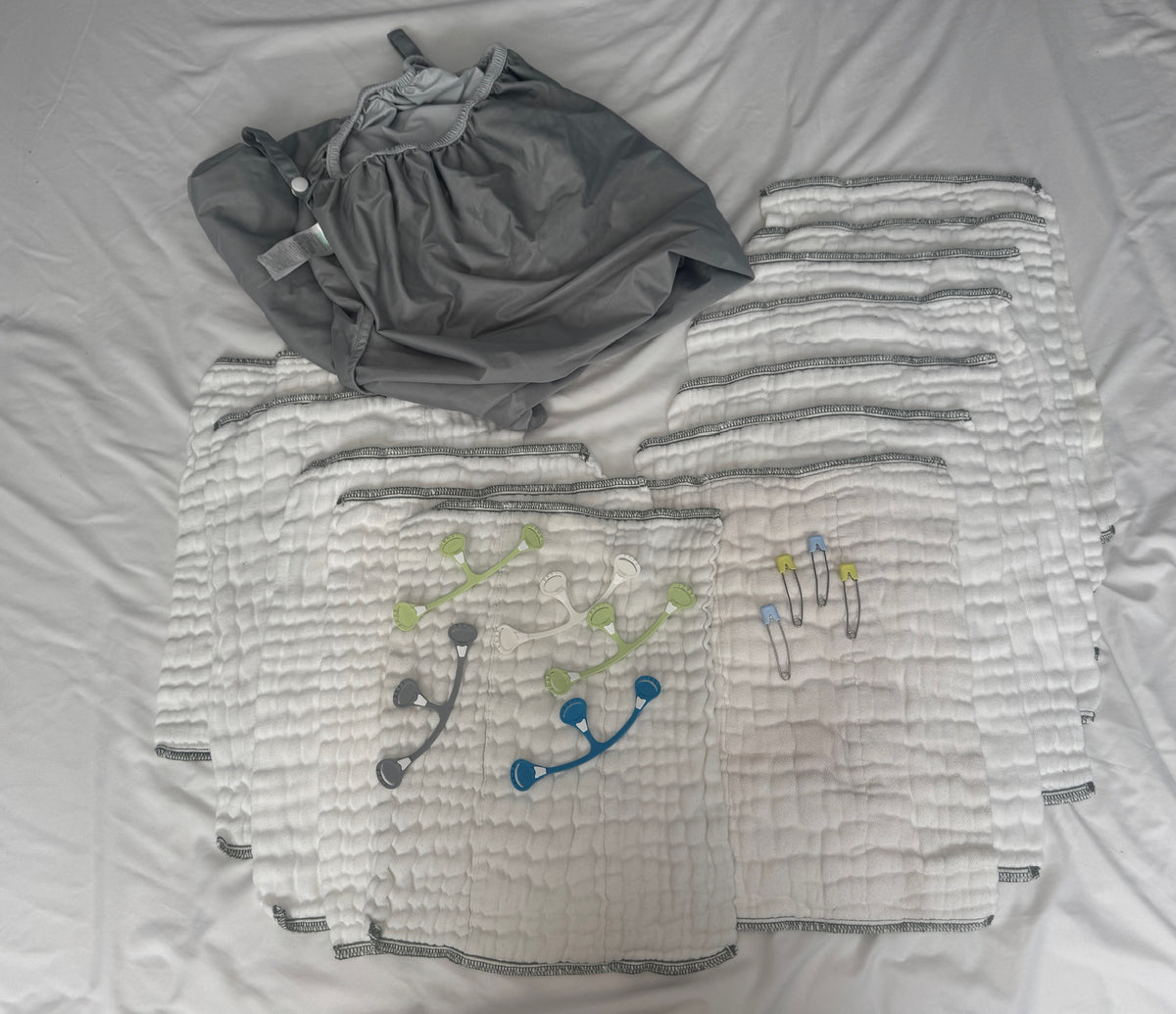 Cloth Diaper Starter Set Prefolds, Snappis + Bag
