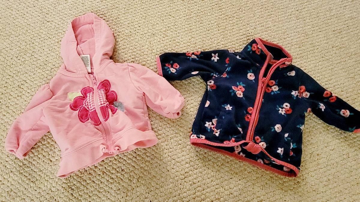 VGUC Carters 3m 2 Piece Zip Sweater Lot - size Month - 0-3 / 3M