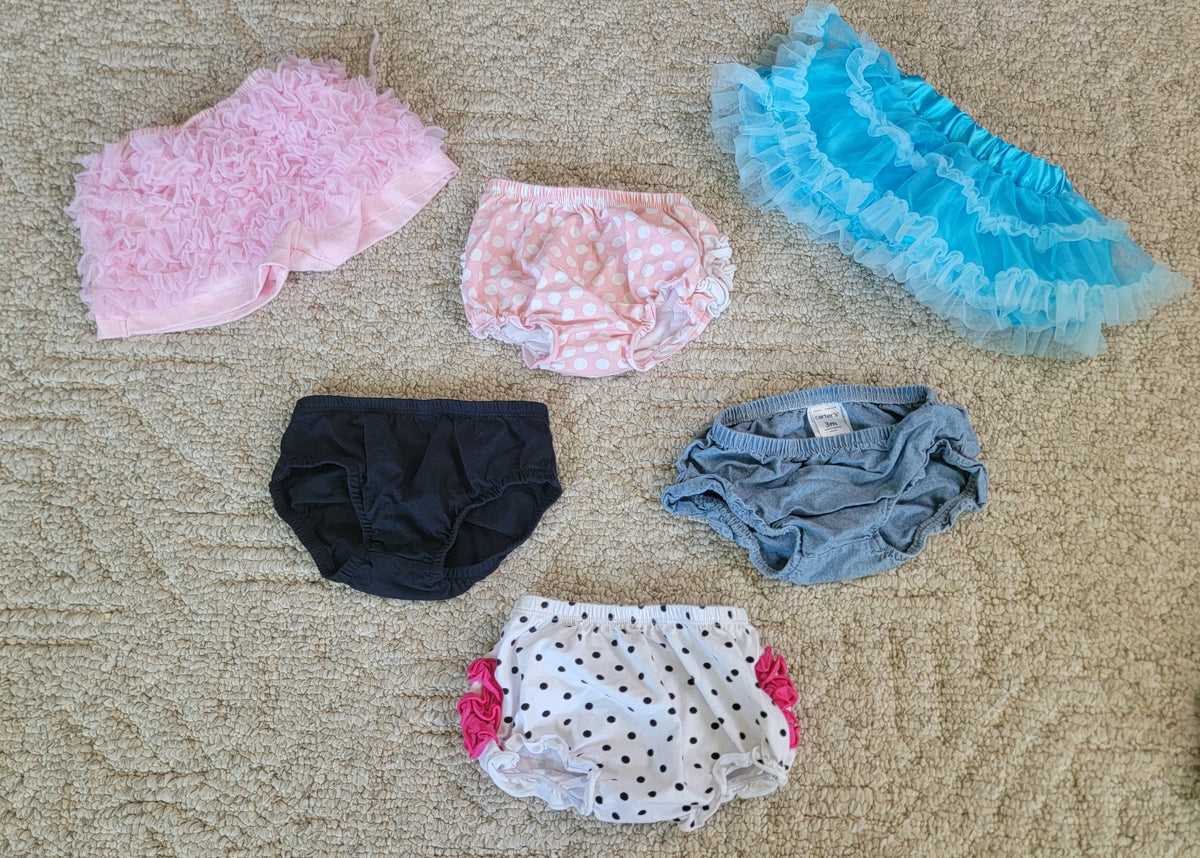 VGUC Various Sizes 6 Piece Diaper Cover Lot - size Month - 0-12