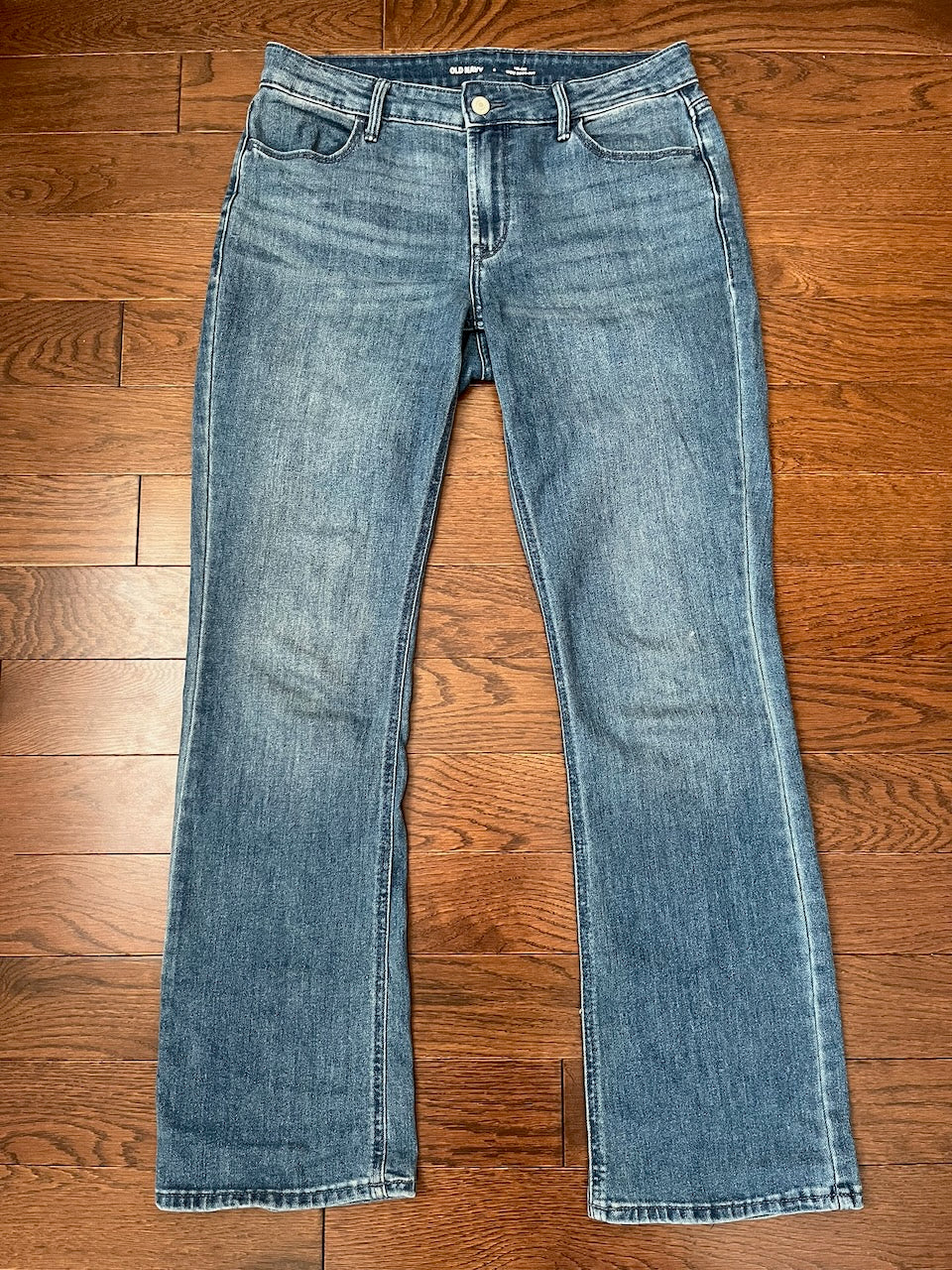 EUC ON Wow Bootcut Sz 8 Light Wash Jeans Size 8 - size Women - M (8/10)