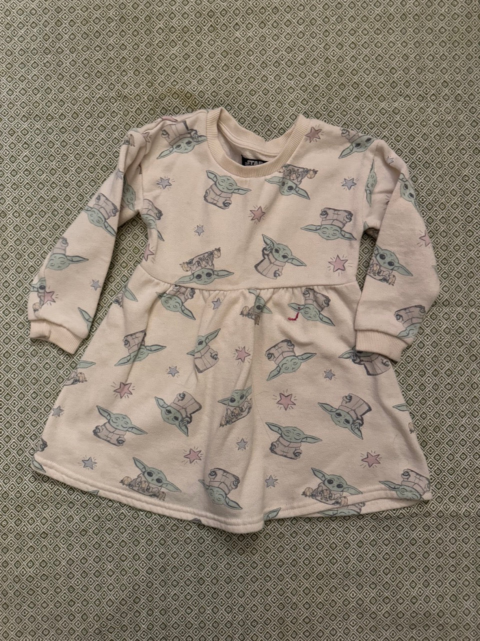 GUC Yoda Sweatshirt Dres Good condition - size Toddler - 3T