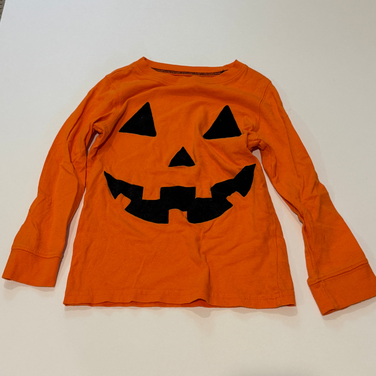 Carter's Orange Pumpkin Halloween LS Tee VGUC - size Toddler - 5T