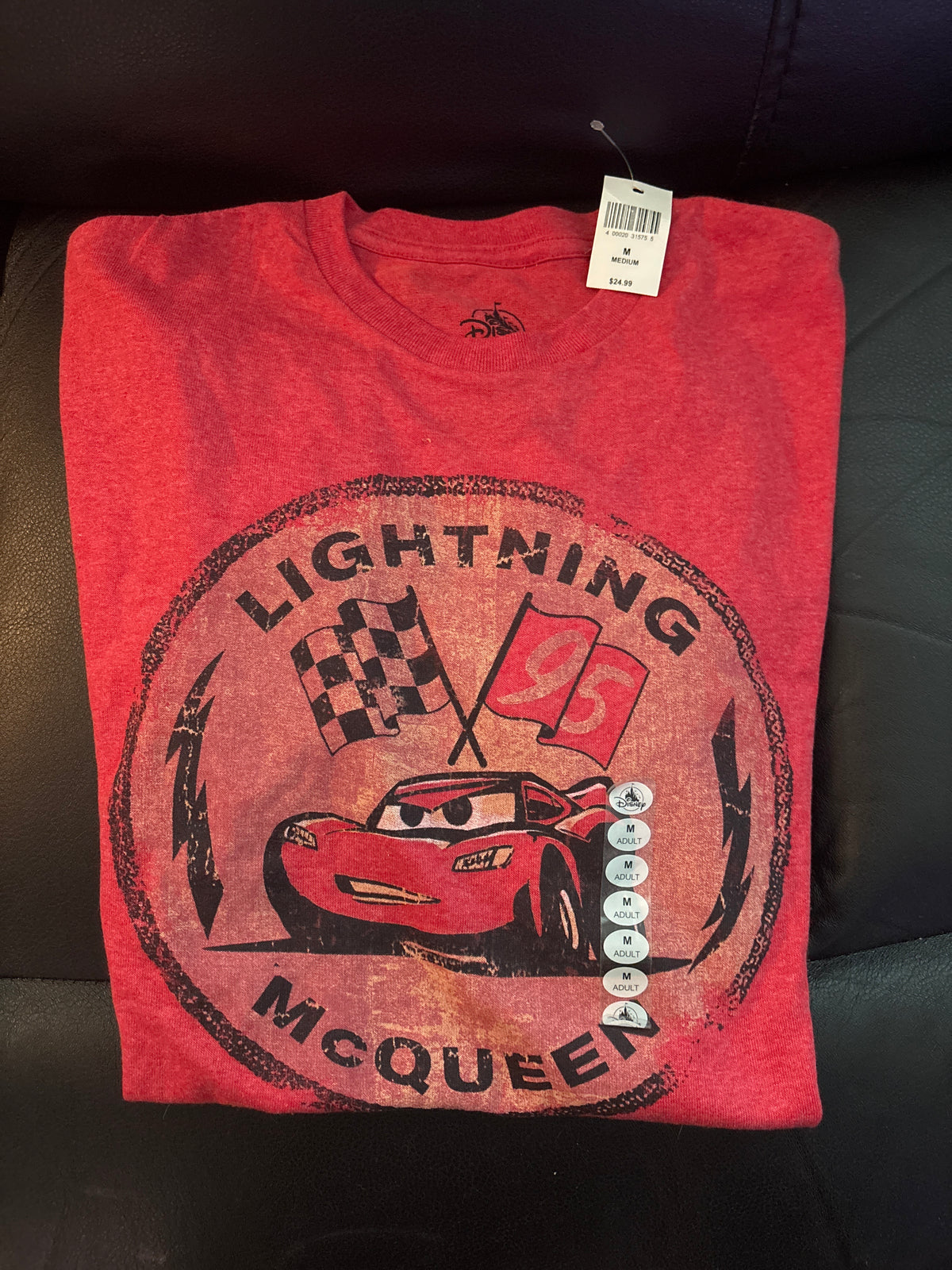New Lightning McQueen DisneyT-shirt. Adult med - size Teen/Men - M (32-34)