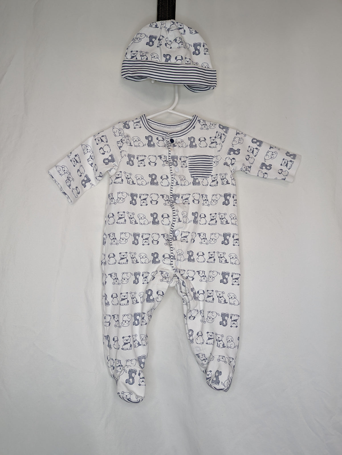 EUC LittleMe Sleep&Play w/matching infant hat, - size Month - 3-6 / 6M
