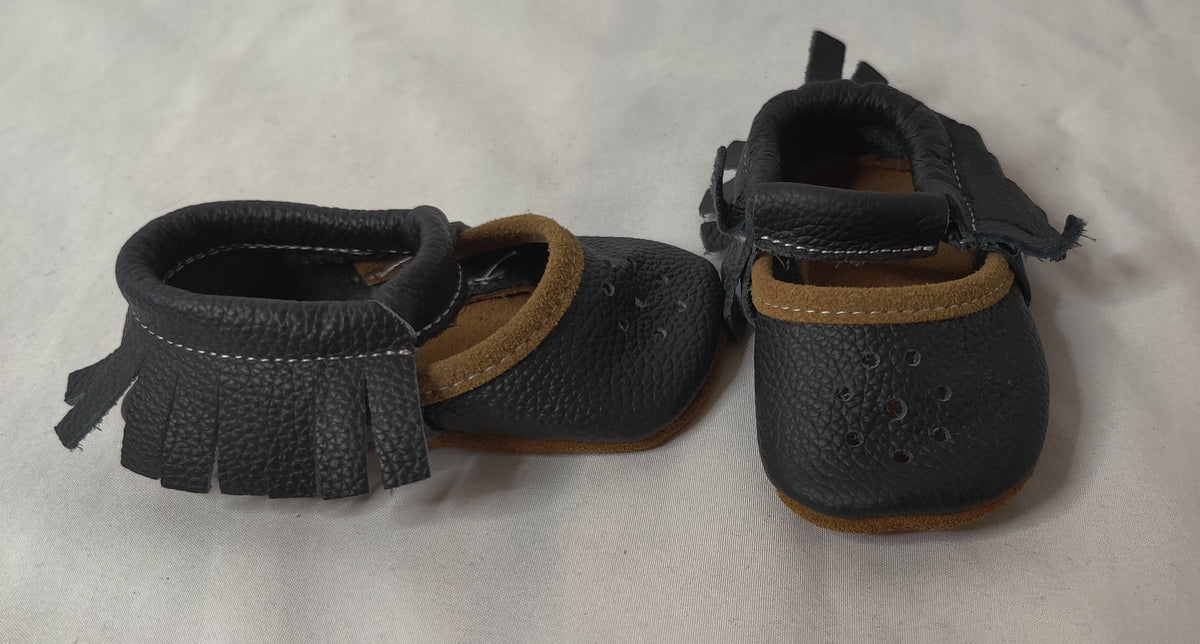 EUC black leather & tan suede moccasin, fringe - size Shoes - Baby 3 / 6-9 mo