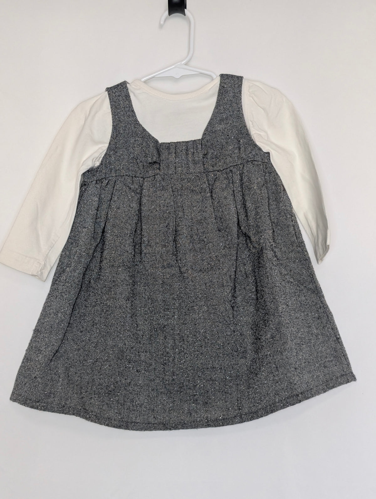 VGUC OskKosh grey wool jumper w/silver metallic - size Month - 18-24 / 24M