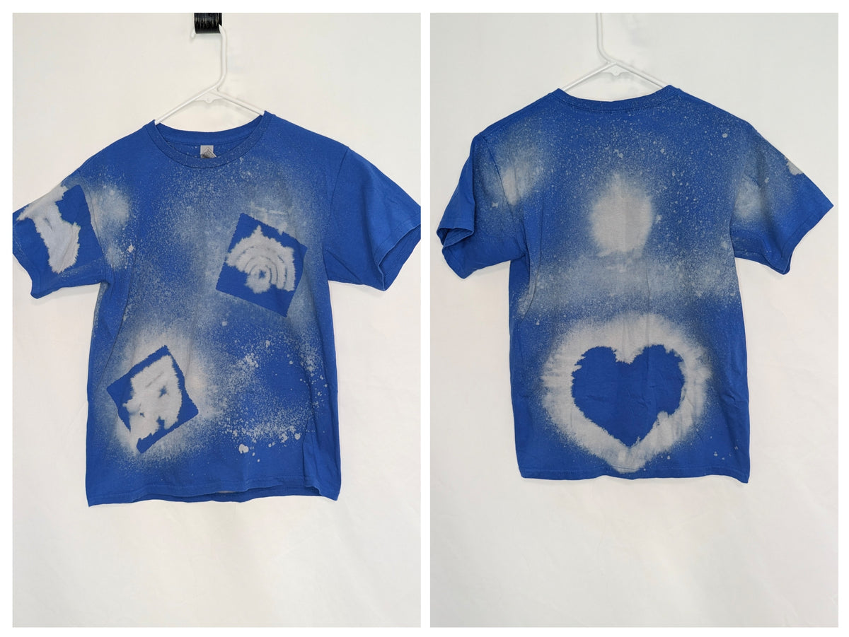 s/s blue gildan tee w/ bleached designs, heart, - size Youth - 12 (L)