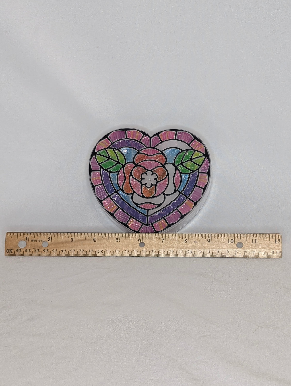 GUC plastic heart shaped trinket box, decorated w