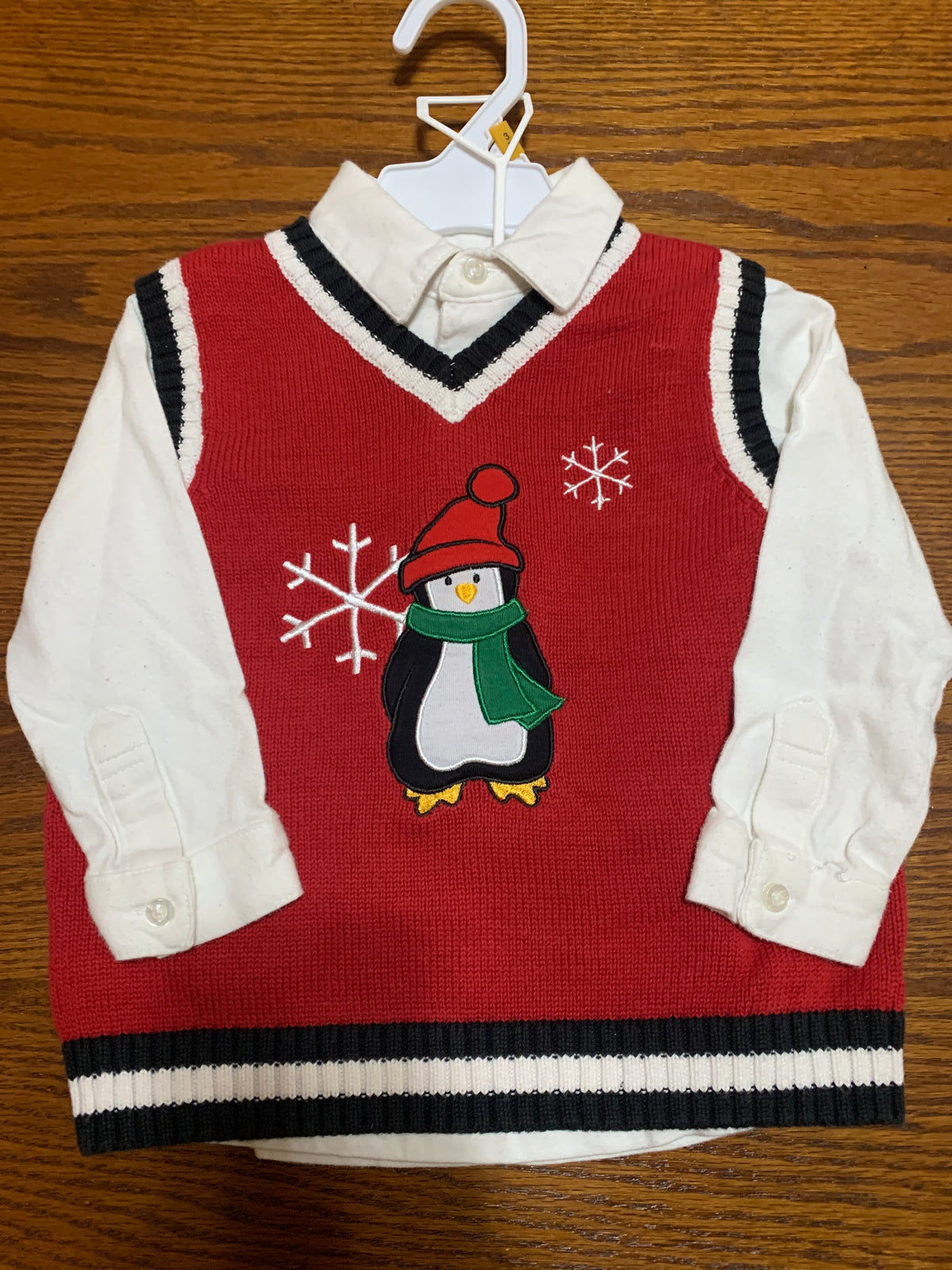 2-pc Penguin vest/shirt Babies 'R' Us - size Month - 18-24 / 24M