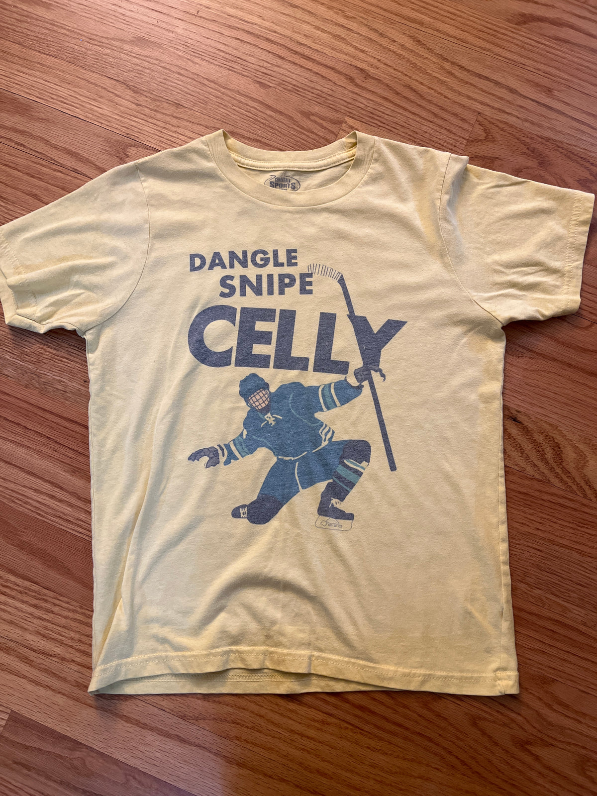 Dangle Snipe Celly tee Yellow hockey shirt - size Youth - 10 (L)