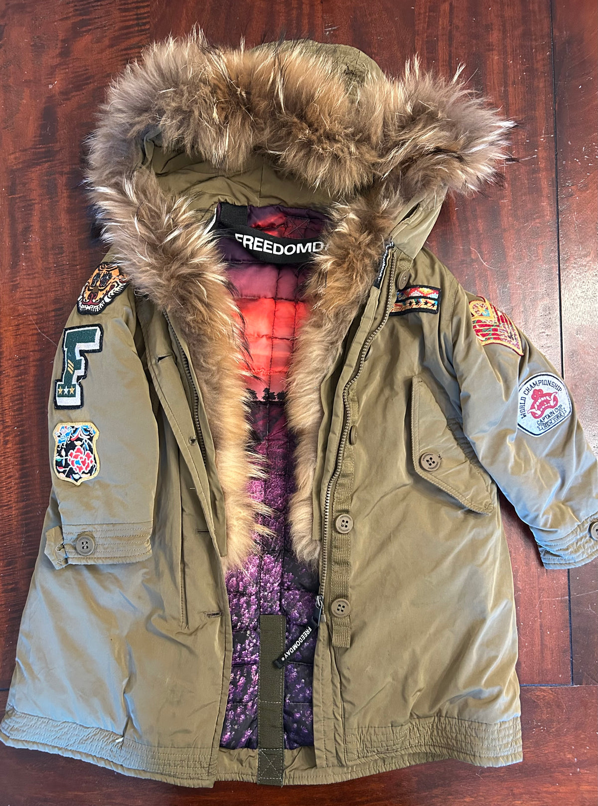FREEDOMDAY DESIGNER EUC LONG PUFFER WARM MOSS GR - size Youth - 6 (S)