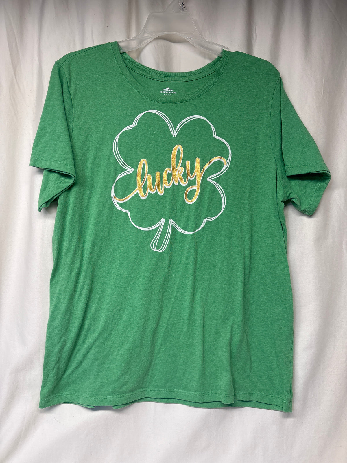 St. Patrick's Day Lucky gold shamrock tee - size Women - XL (16/18)