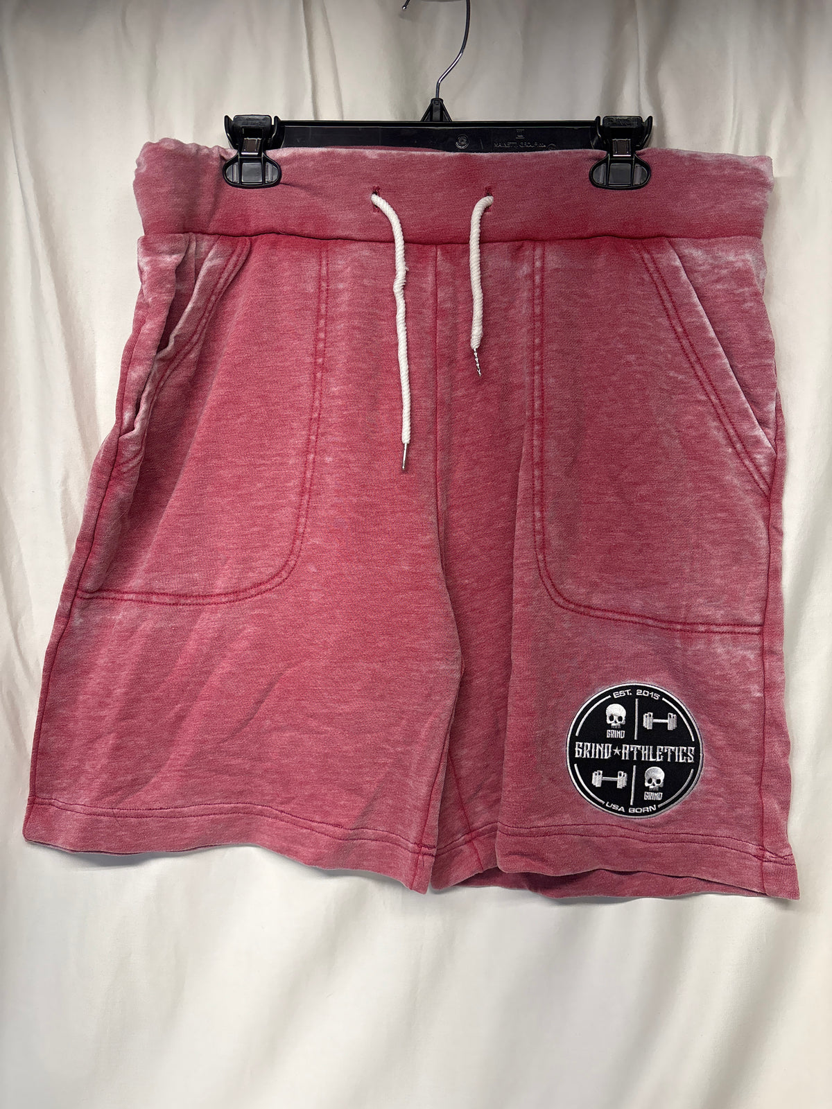 Grind Athletics red fade knit shorts w/ black - size Teen/Men - XL (40-42)