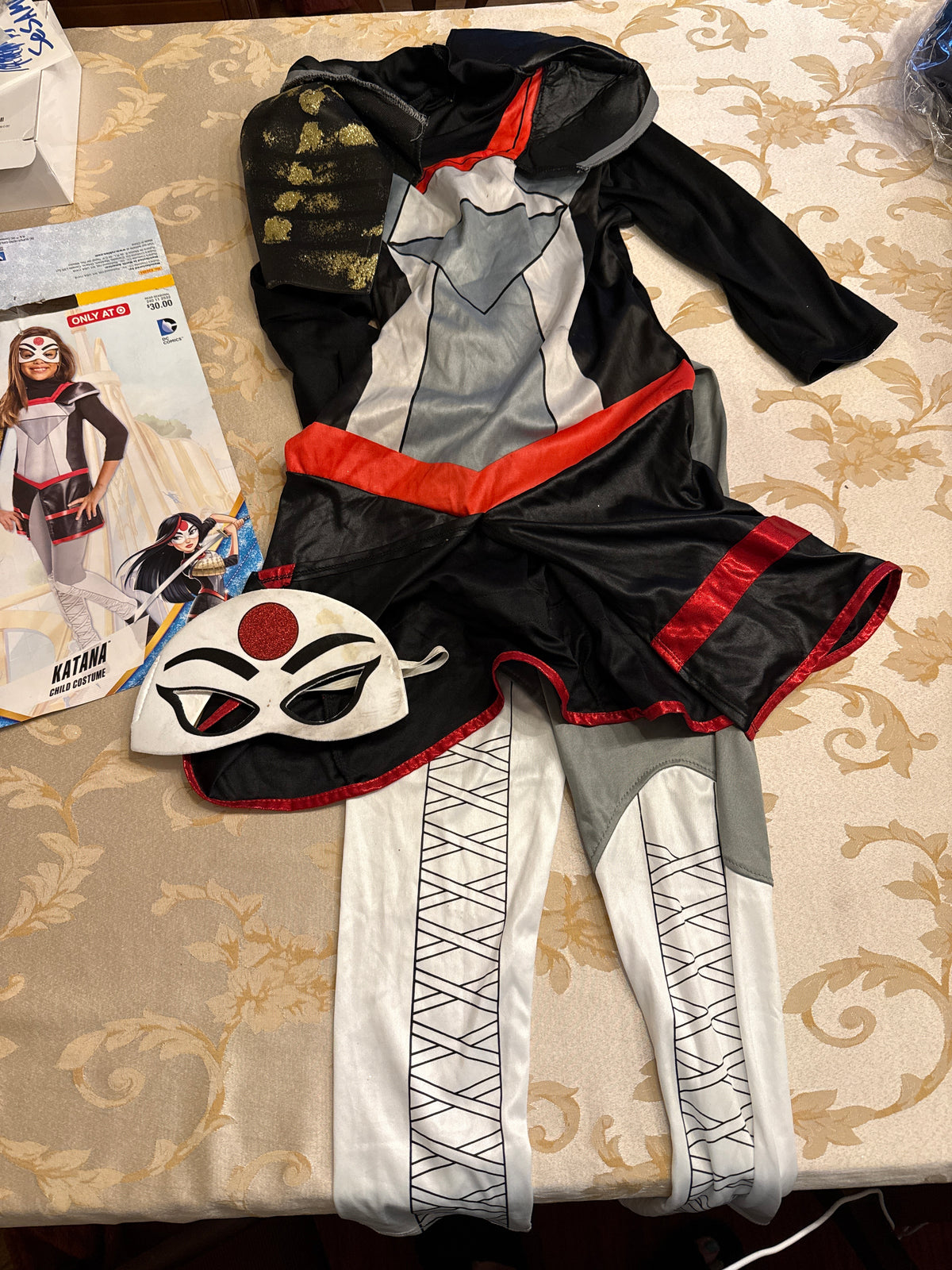 DC super hero Katana GUC glitter wearing off - size Youth - 10 (L)
