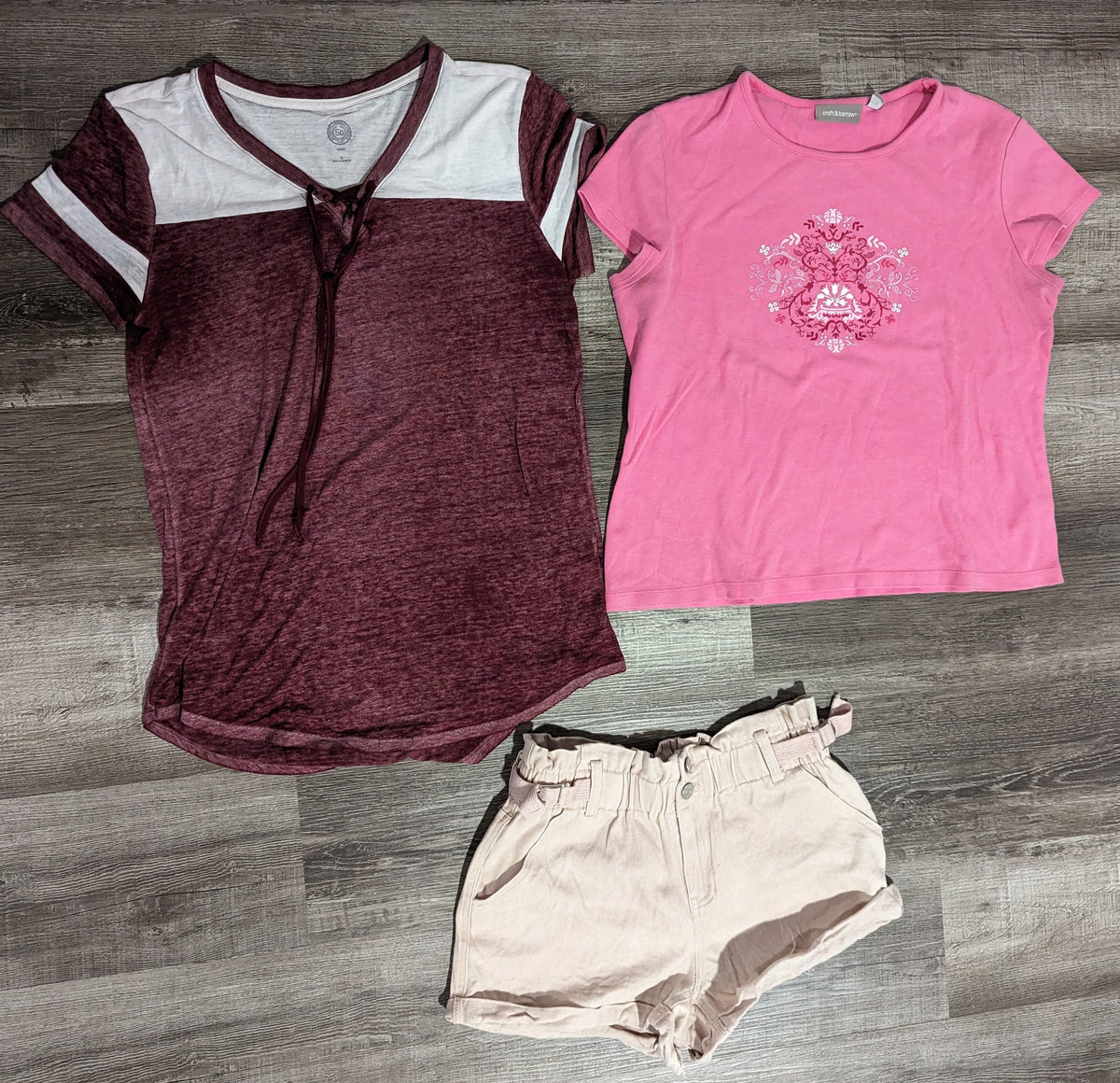 2 Ts - Maroon/white & pink flowers w/shorts - size Junior - M (7/9)