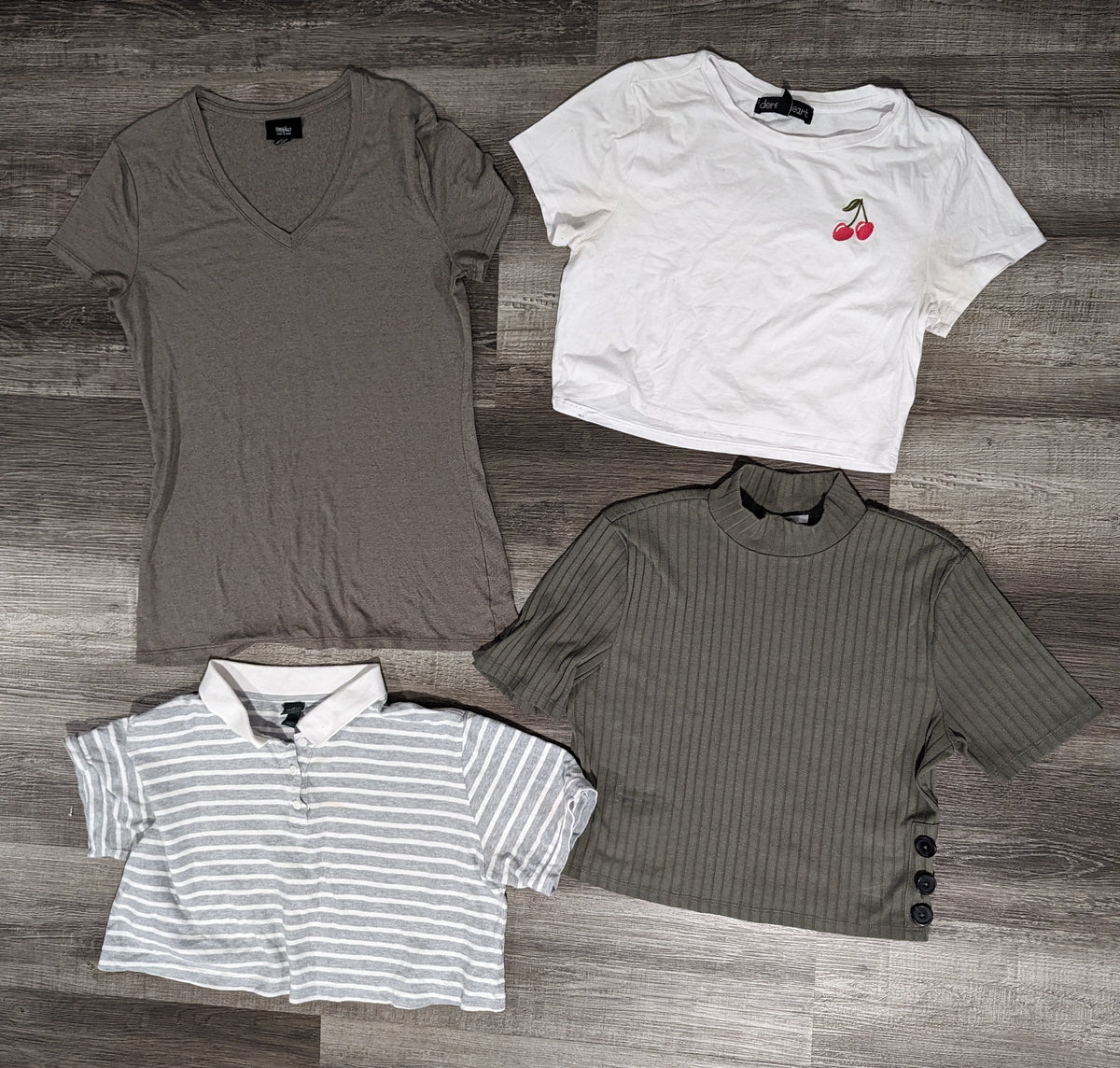 4 Tshirts Grey/Wht Crop Cherry crop Olive mock - size Junior - M (7/9)