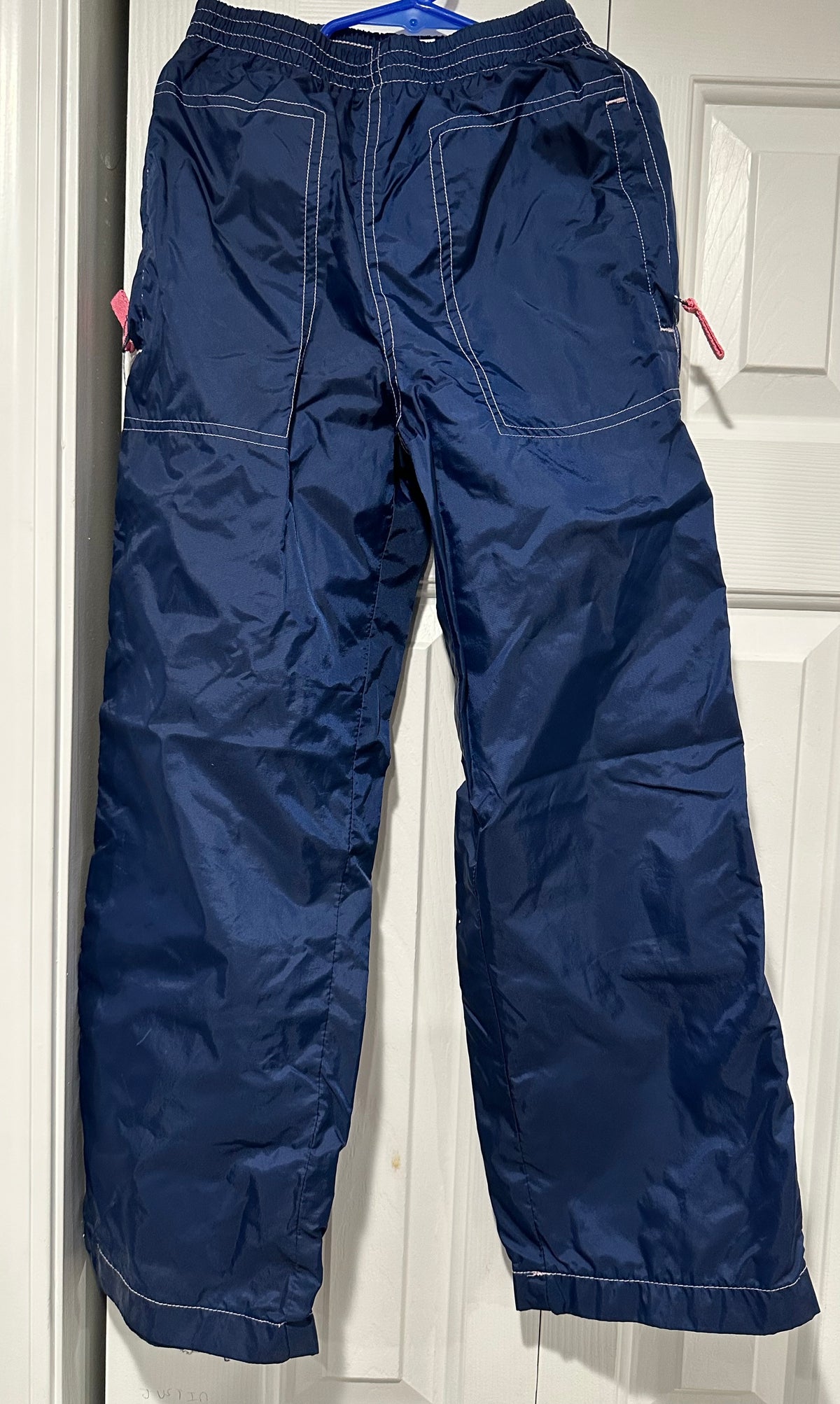 8 Circo navy nylon pants Like new condition - size Youth - 8 (M)