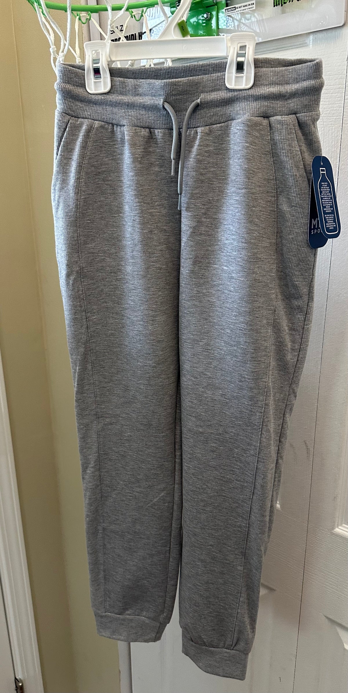 14/16 new gray jogger Polyester & spandex - size Youth - 14 (XL)