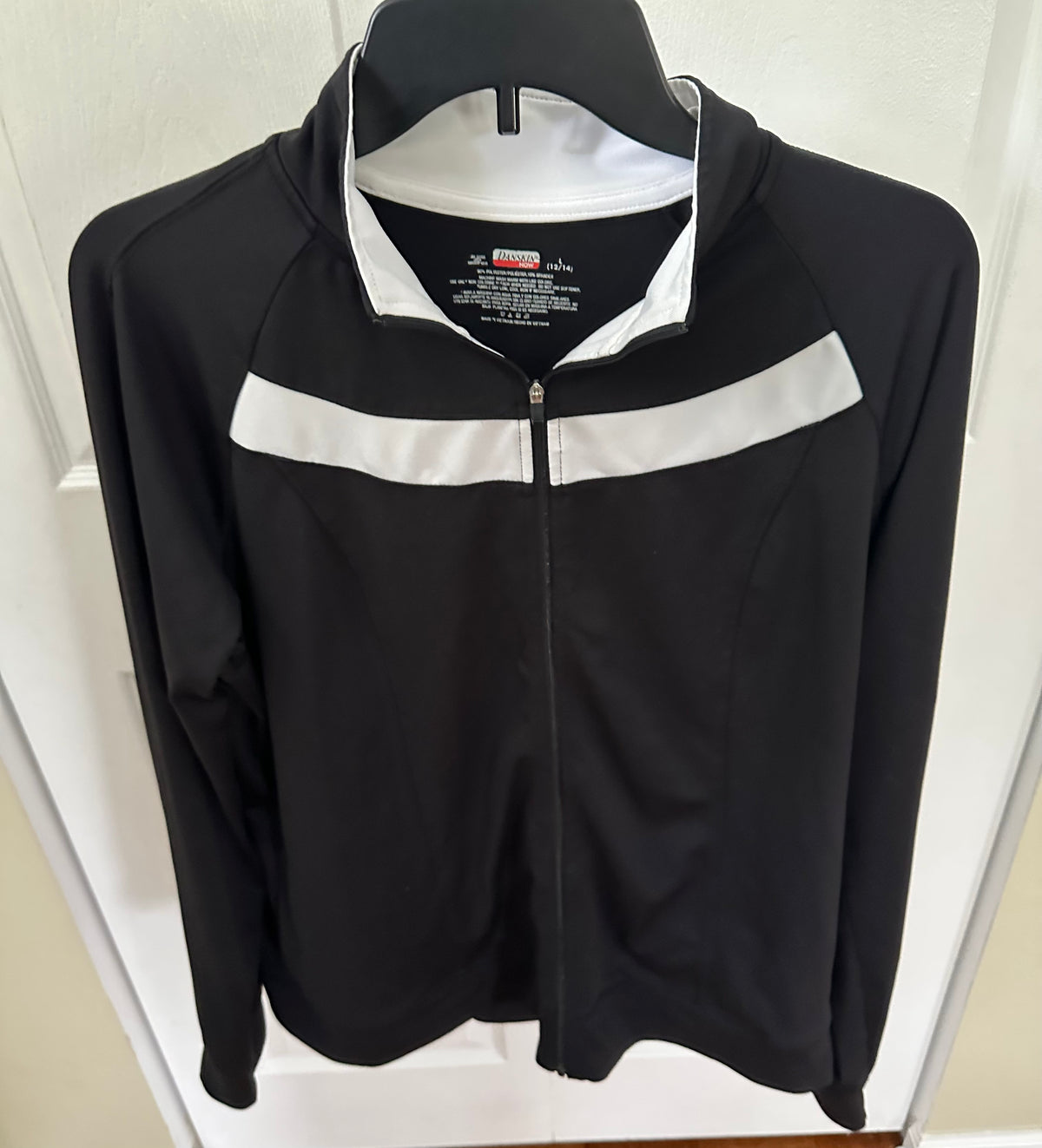 Daskins black white VGUC Athletic zip up - size Women - L (12/14)