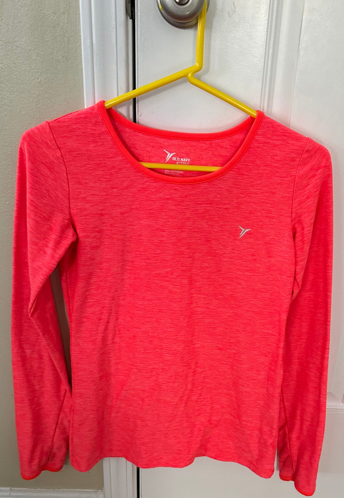 14 old navy active neon Longsleeve VGUC-EUC - size Youth - 14 (XL)