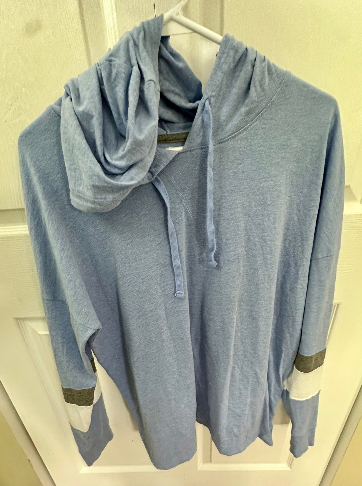 Hooded blue top EUC Sonoma barely worn - size Women - XL (16/18)