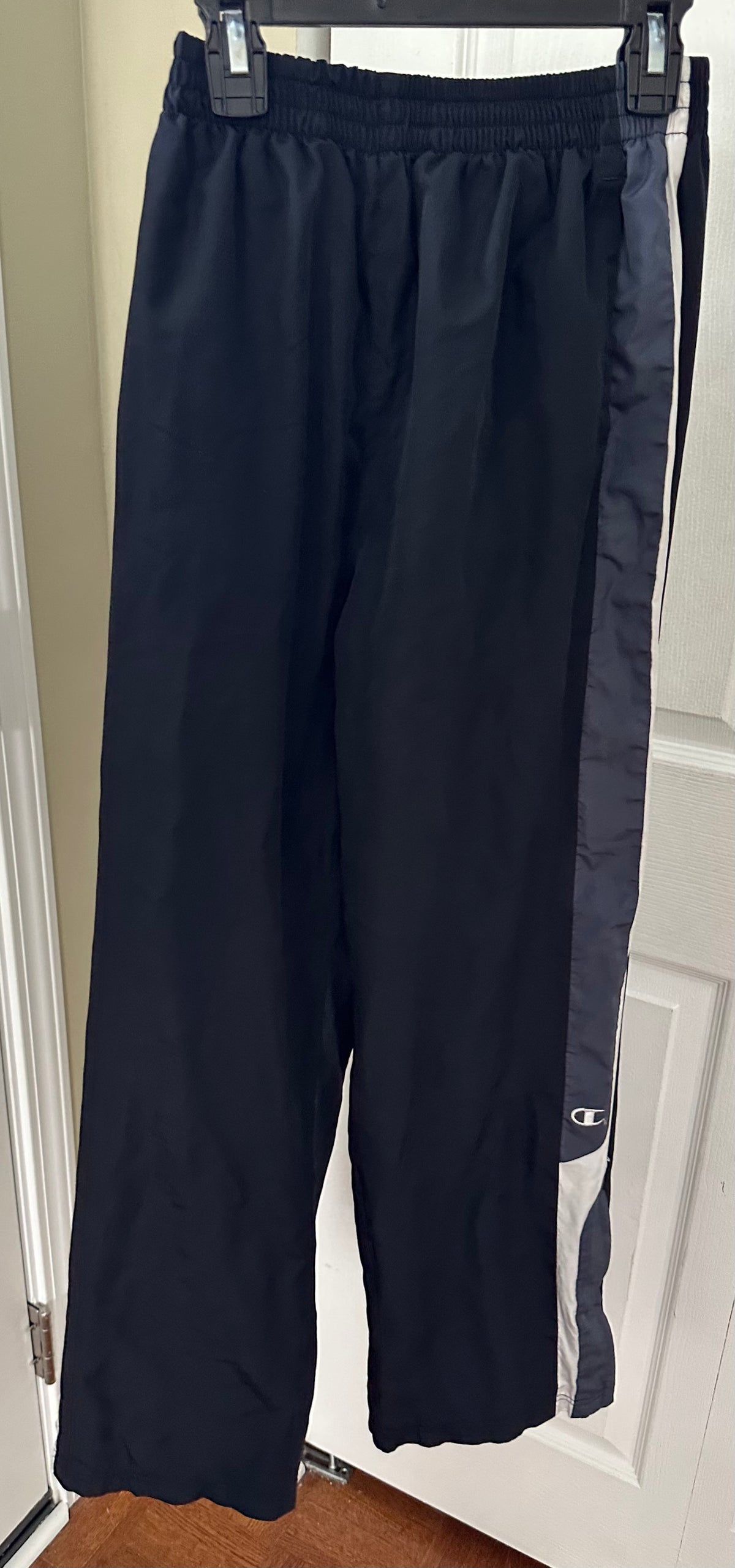 Champion Large black Athletic pant zip Ankle - size Youth - 10 (L)