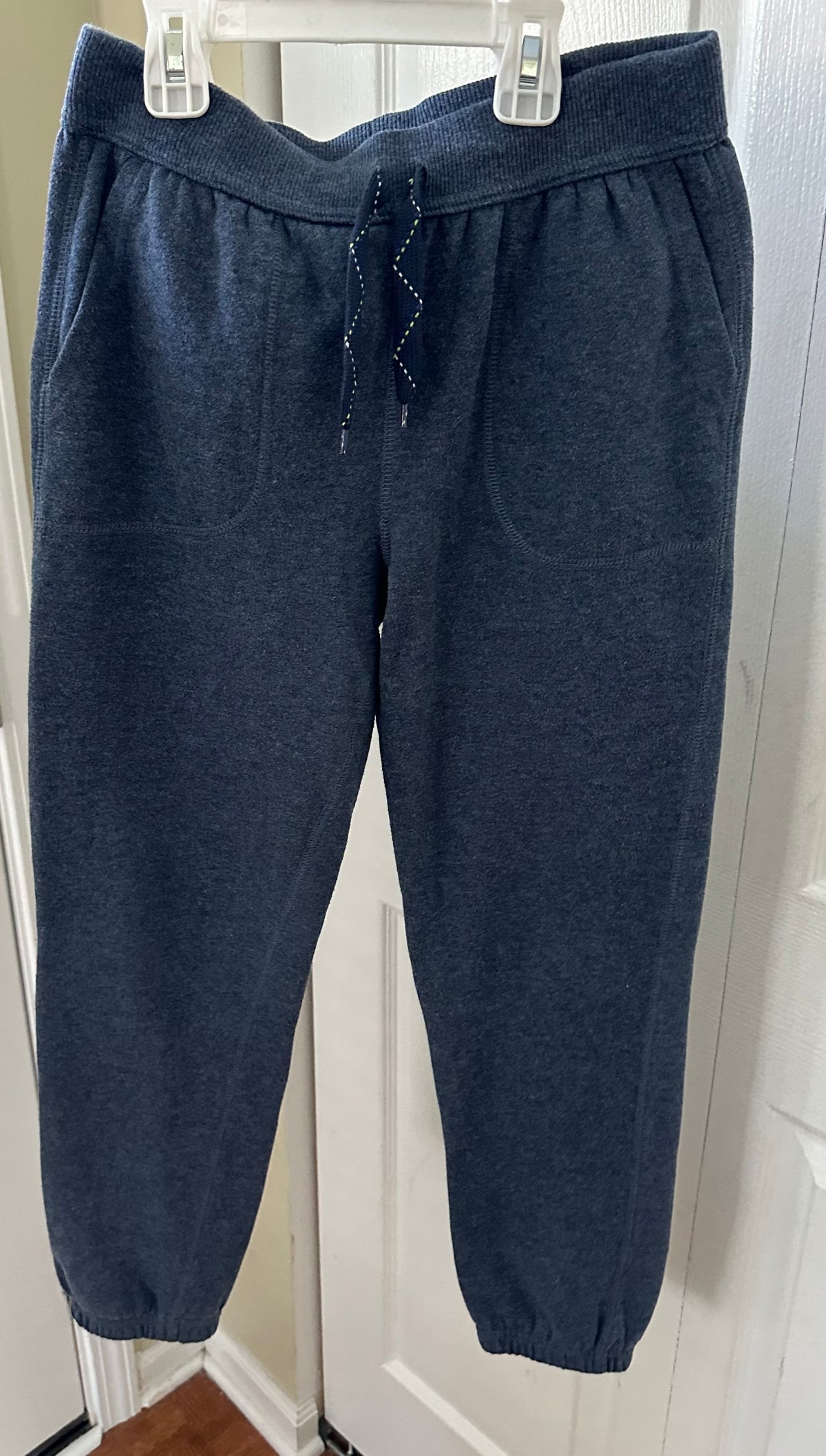 10/12 MTA sports joggers EUC, light navy, cot/pol - size Youth - 10 (L)