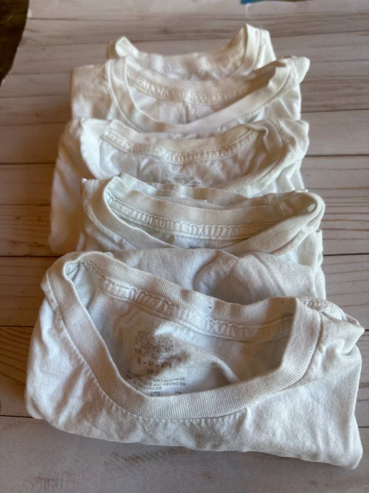 Boys fruit of loom Undershirts - size s - size Youth - 5 (XS)