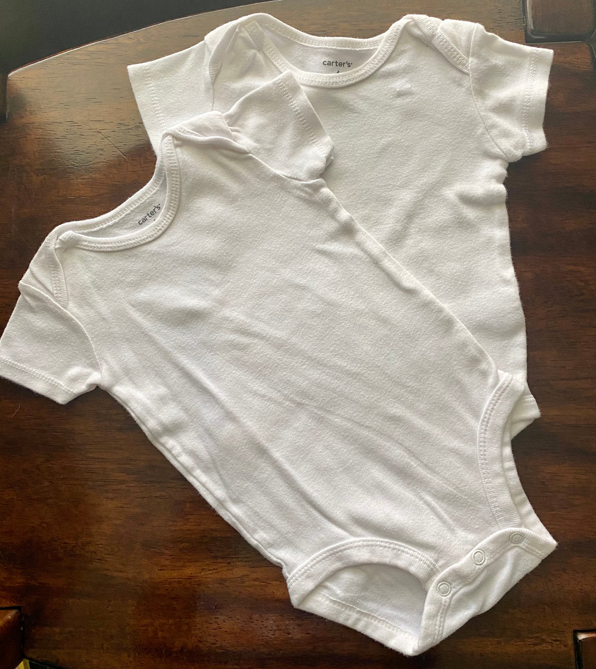 2pc Carter's SS onesies white- perfect condition - size Month - 3-6 / 6M