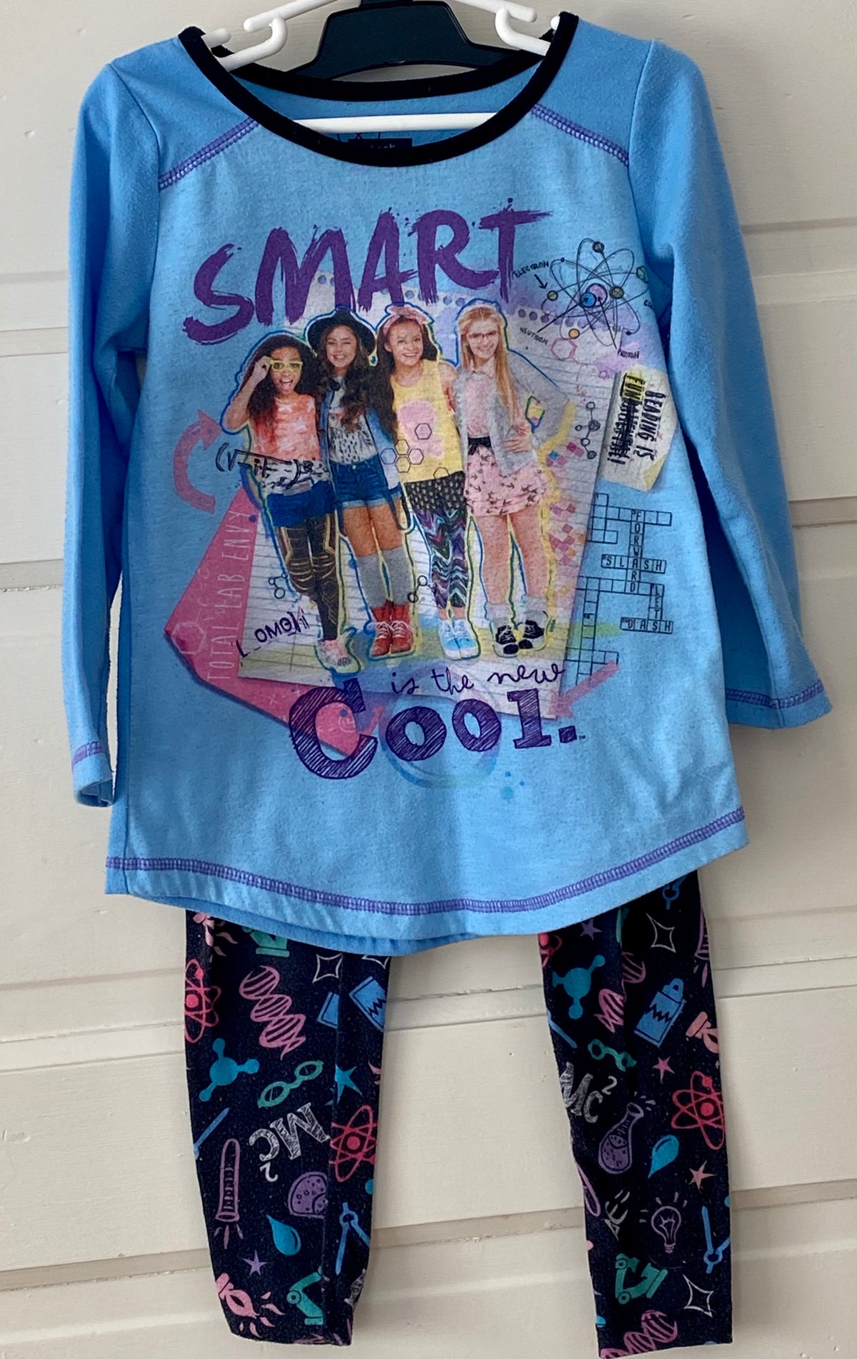 2pc PJ Smart is the new COOL! LS top/black pant - size Youth - 4 (XS)